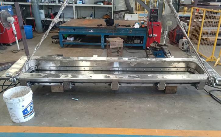 1760665894145519.jpg 733.jpg